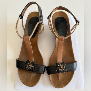 Lindsay Phillips Women's Megan Black and Tan Wedge Sandals